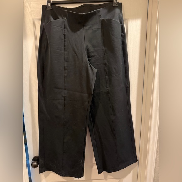 Old Navy Black Wide-Leg Women's Pants - Picture 2 of 4